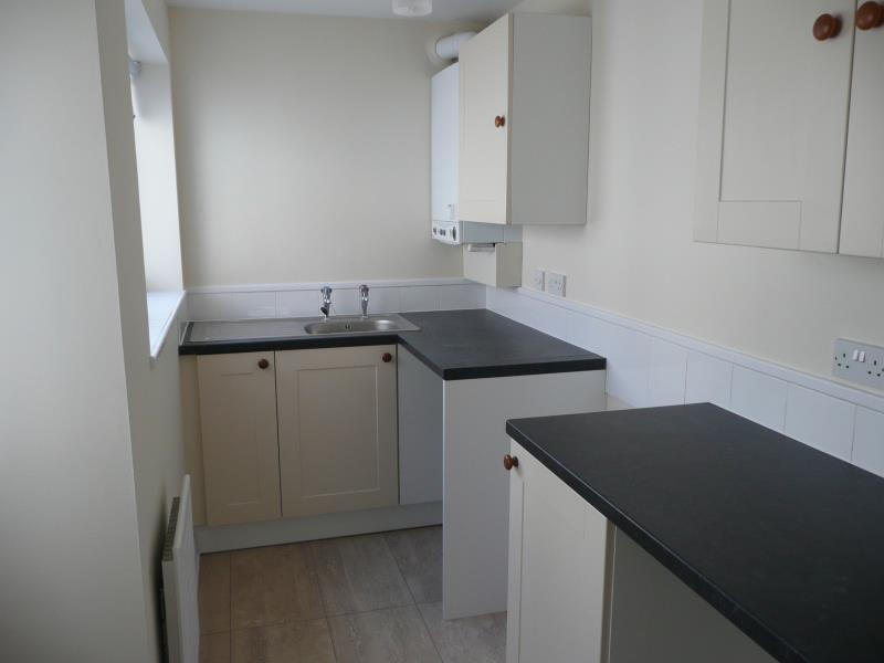 Free property report 12 Road, Auckland, DL14 6AB Chimnie