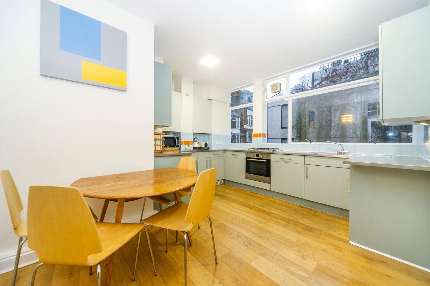 Flat 6, 89, Great Portland Street, London photo 2