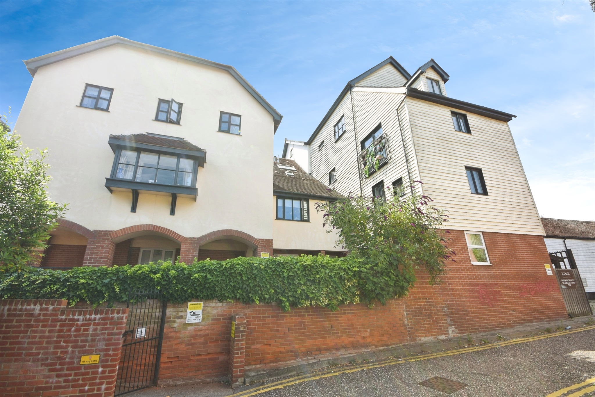 2-bed flat on 1a, Bellamy House, New Street, Braintree, £80,000