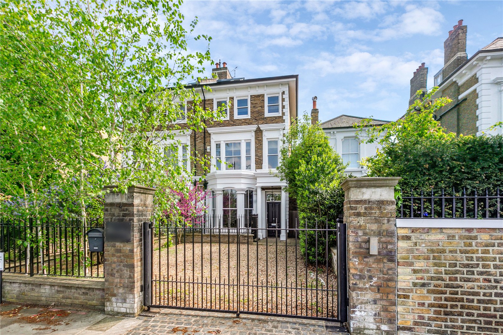 6 bedroom semi-detached house for sale 0