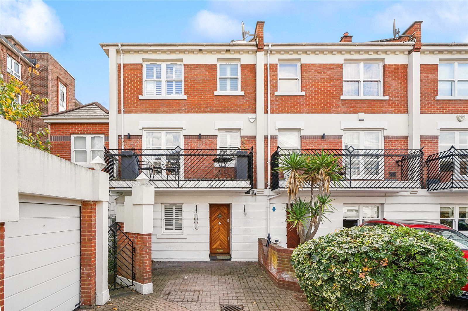 5 bedroom end terrace house for sale 0