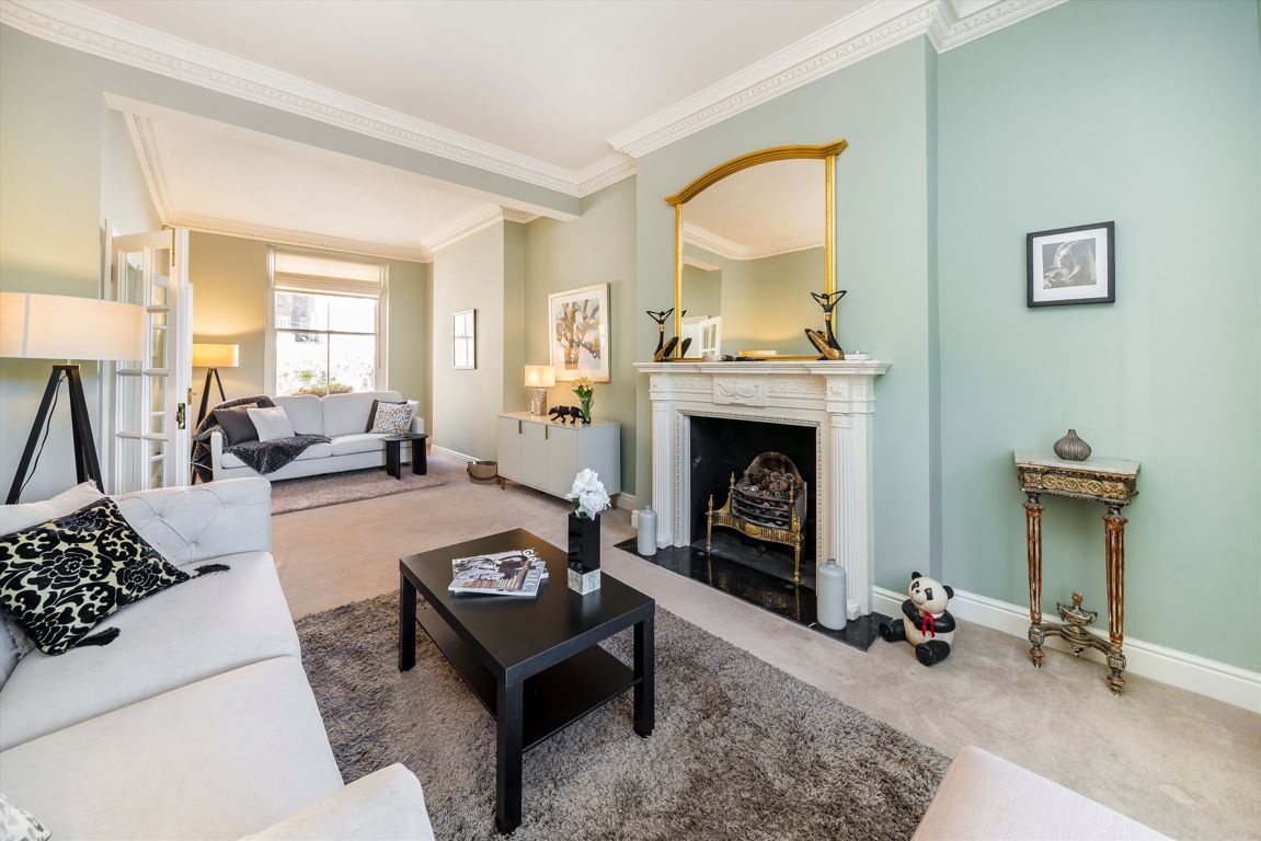 4 bedroom terraced house for sale 0