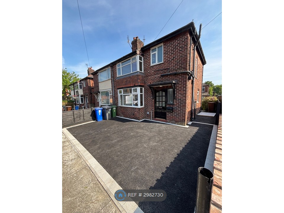 Ash Grove, Droylsden, Manchester photo 2