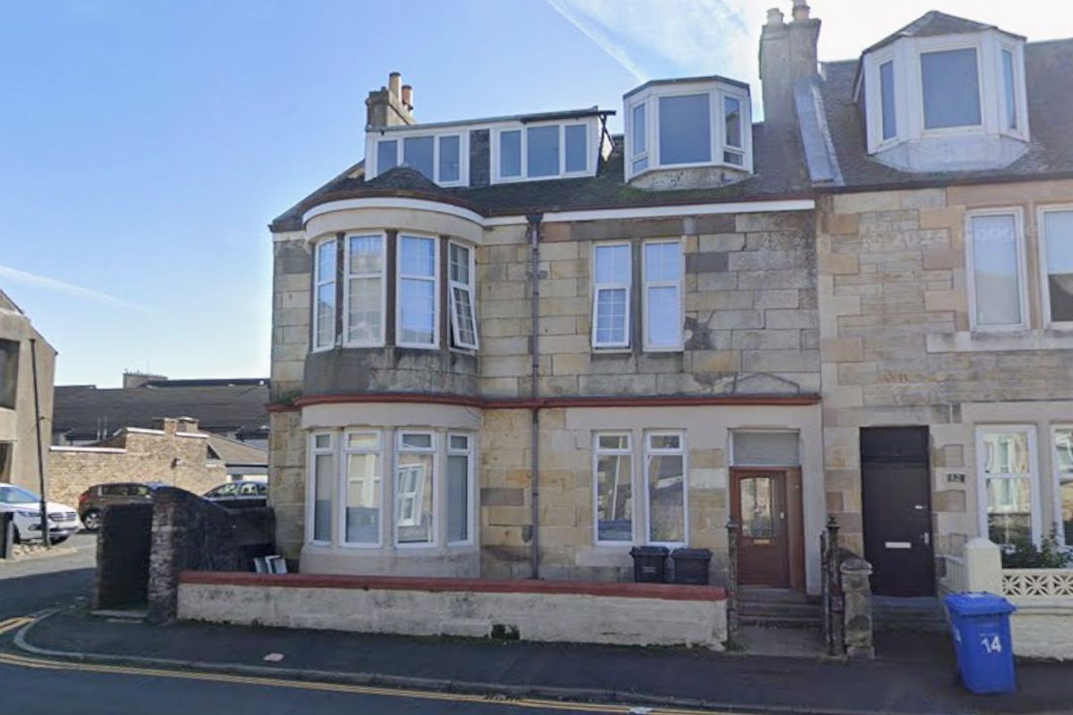 10c, Sidney Street, Saltcoats photo 5