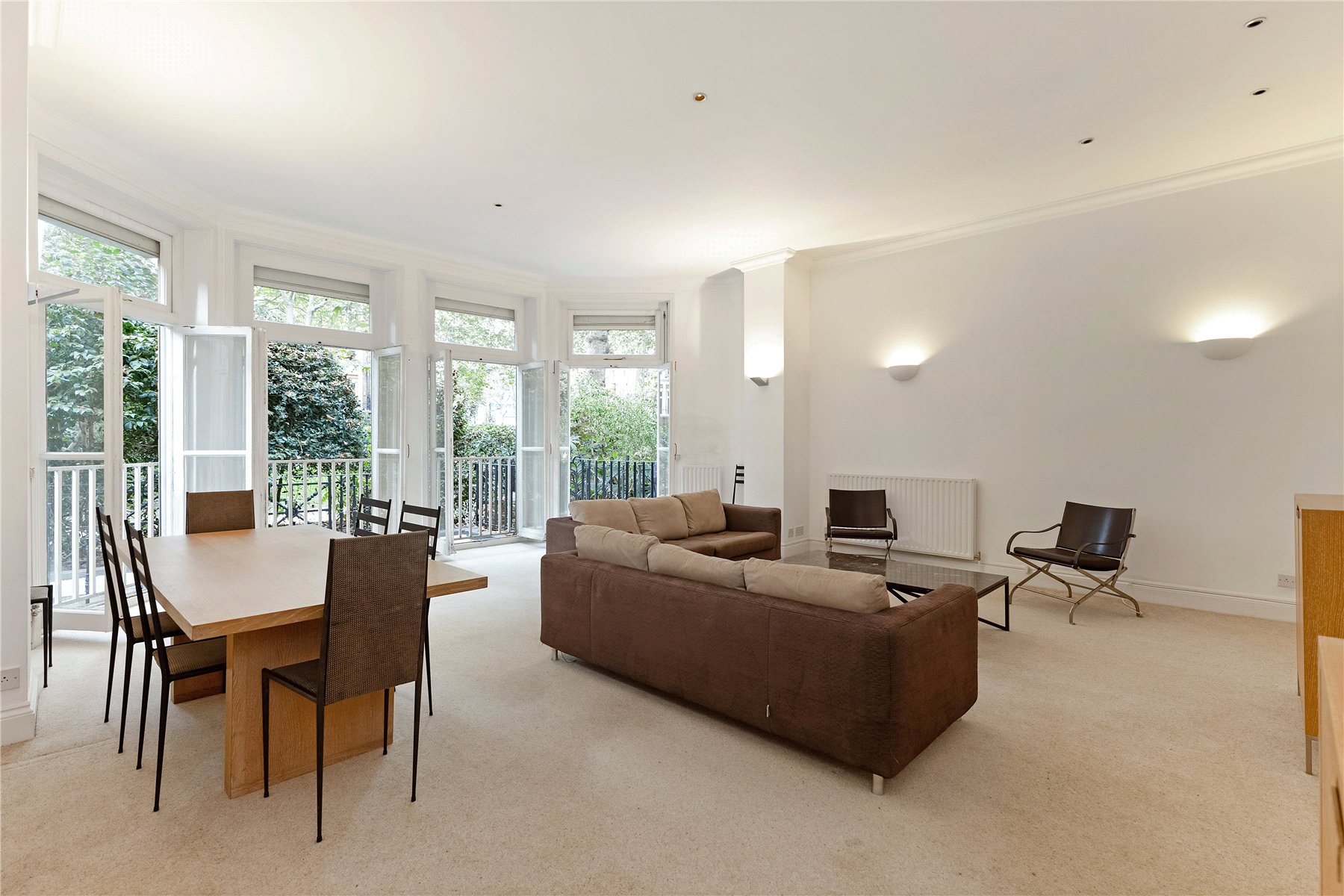 2 bedroom flat for sale 0