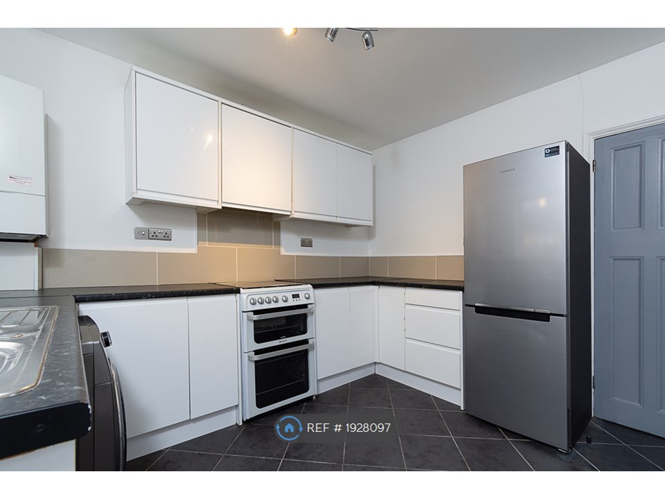 Photos of Hampton Road, Worcester Park KT4 65541796 PrimeLocation