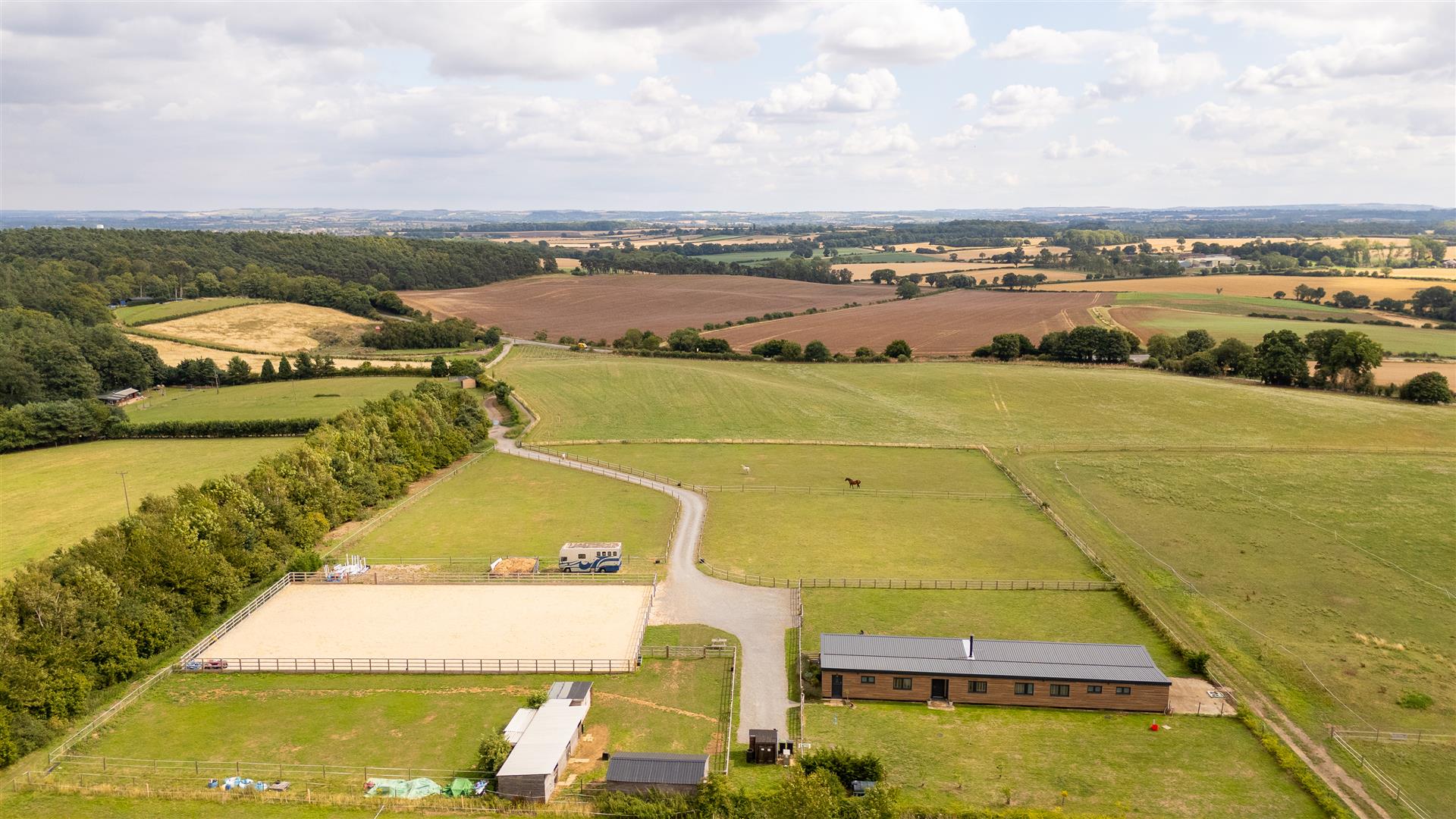 4 bedroom detached house for sale 0