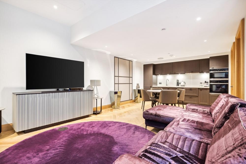 Flat 4, Cumberland Mansions, George Street, London photo 2