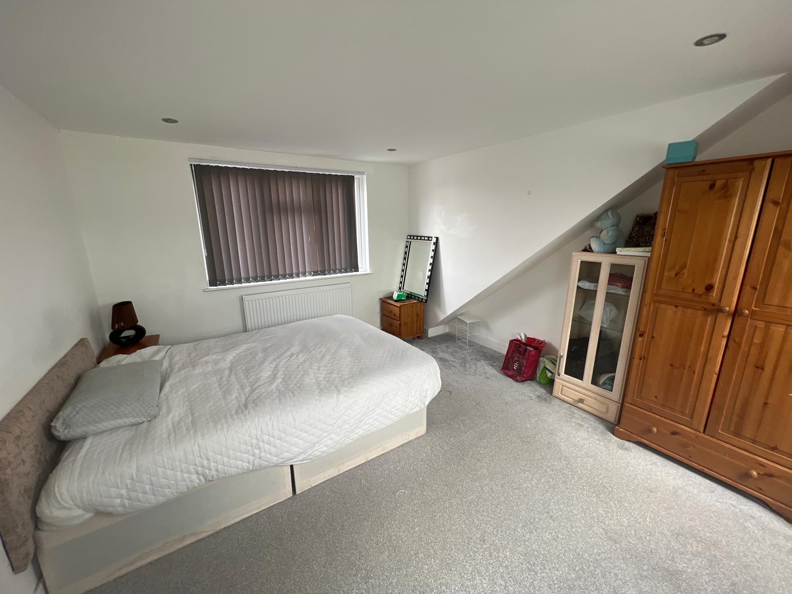 13 Waverley Close, Hayes photo 5
