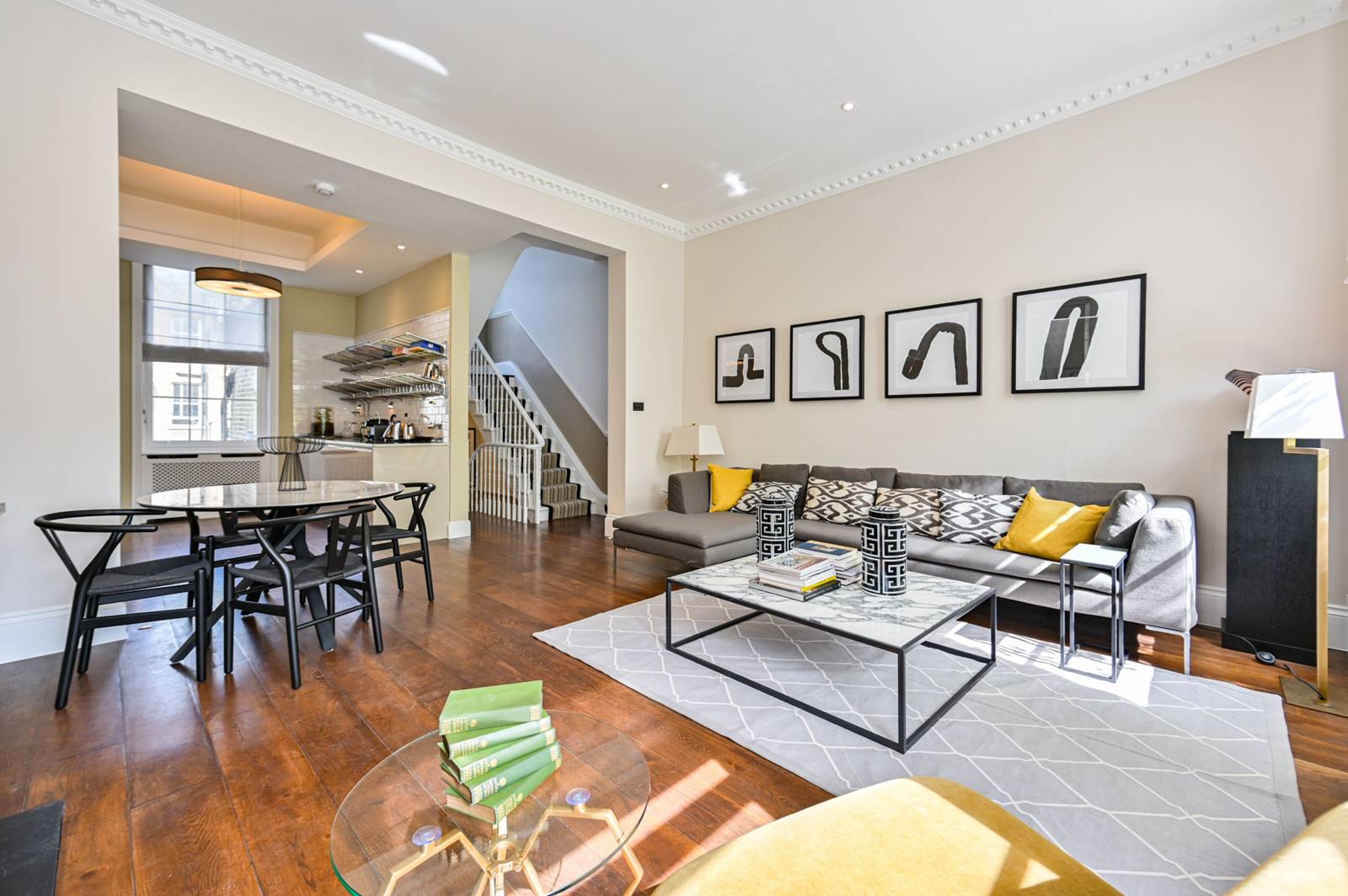 3 bedroom maisonette for sale 0