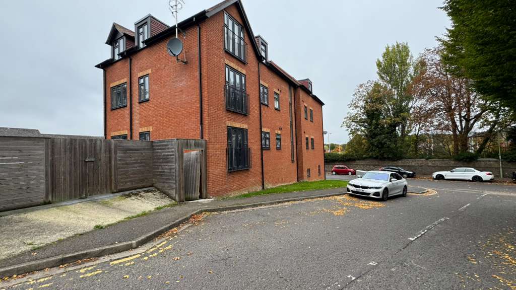 5 bedroom detached house for sale in Richmond