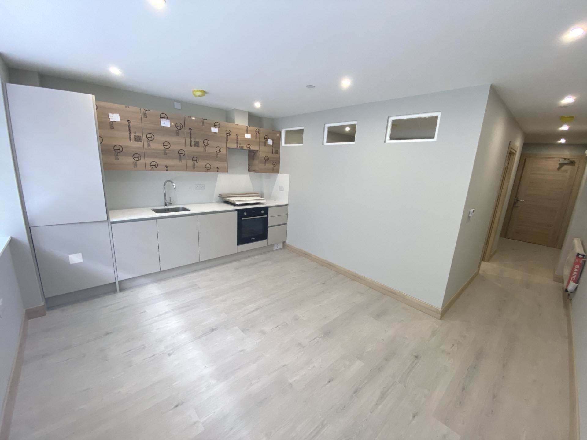 17 Churchill House, Stirling Way, Borehamwood photo 5