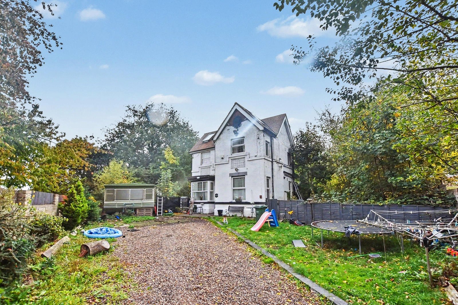 Oldfield Lane, West Yorkshire photo 4