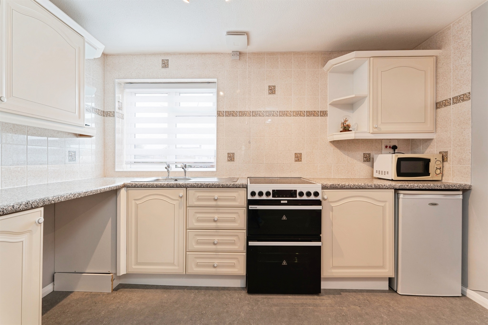 10, Abbots Way, Ely photo 4