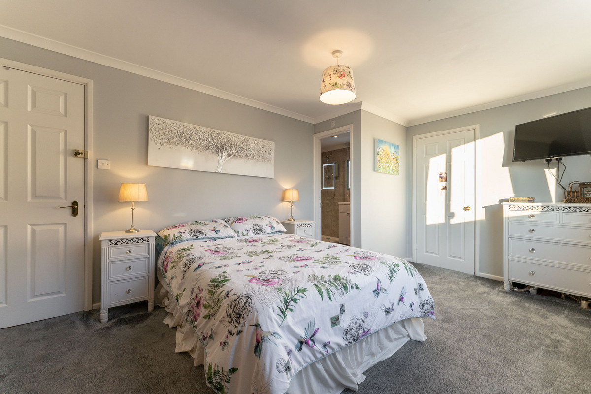 Photos of Manor Lane, Bredons Norton, Tewkesbury Gloucestershire GL20