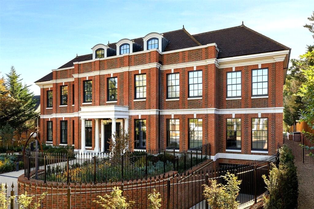 2 bedroom flat for sale 0