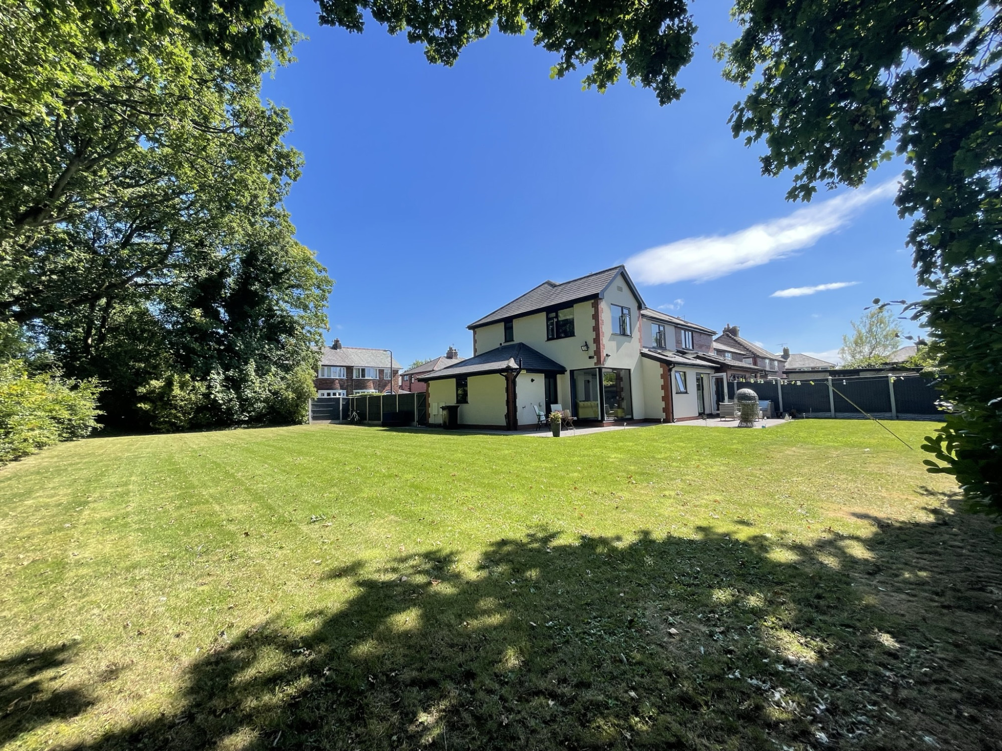 4-bed house on 11, Links Road, Penwortham, £500,000