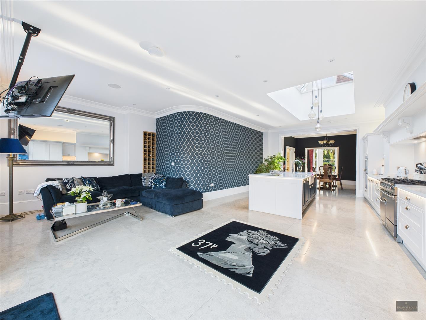 5 bedroom property for sale 0