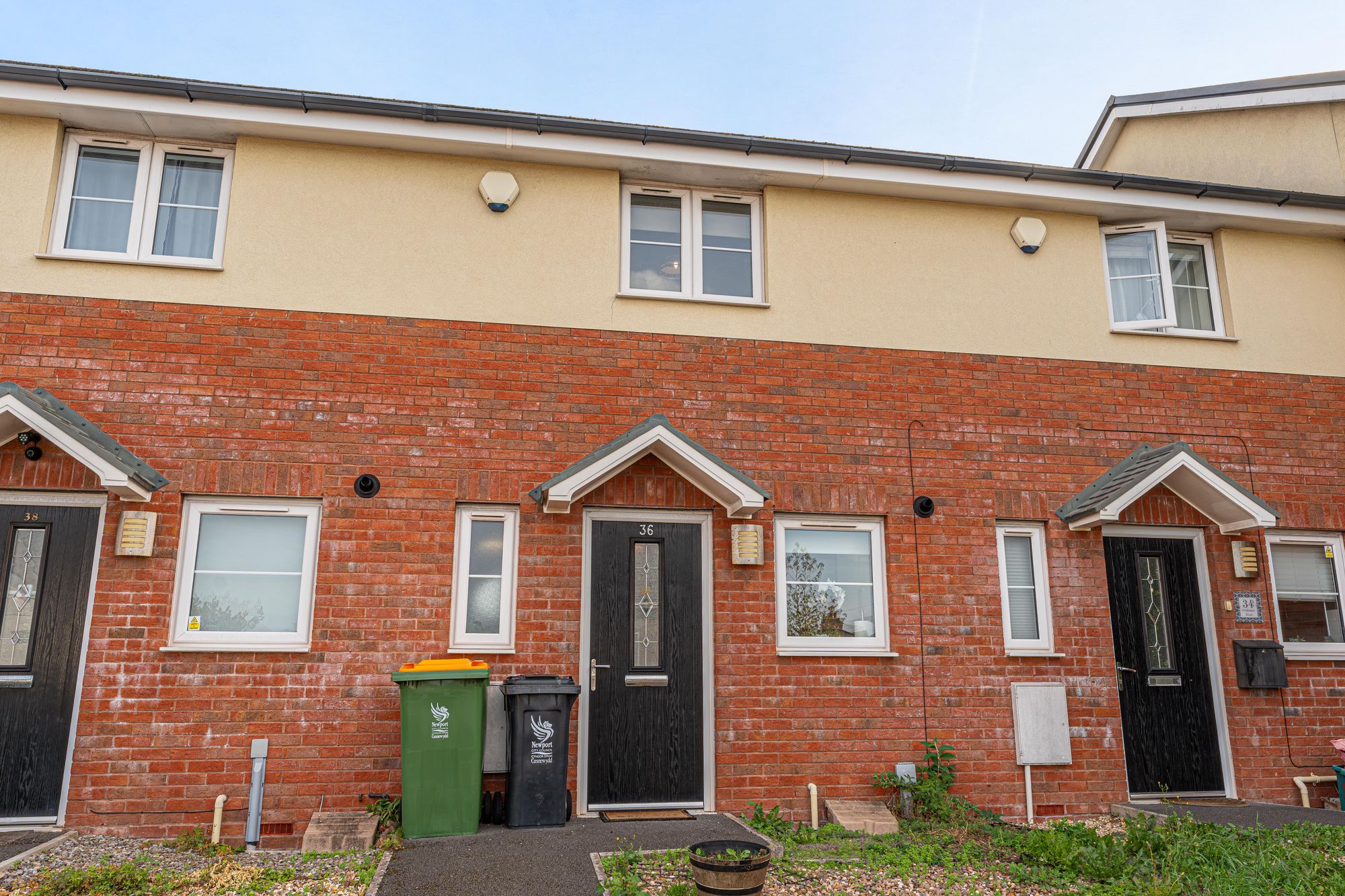 2 bed terraced house for sale