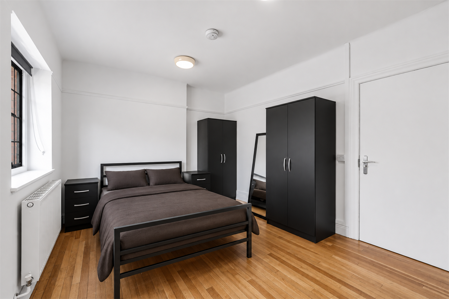 17, Elm Avenue, Room 8, London photo 2