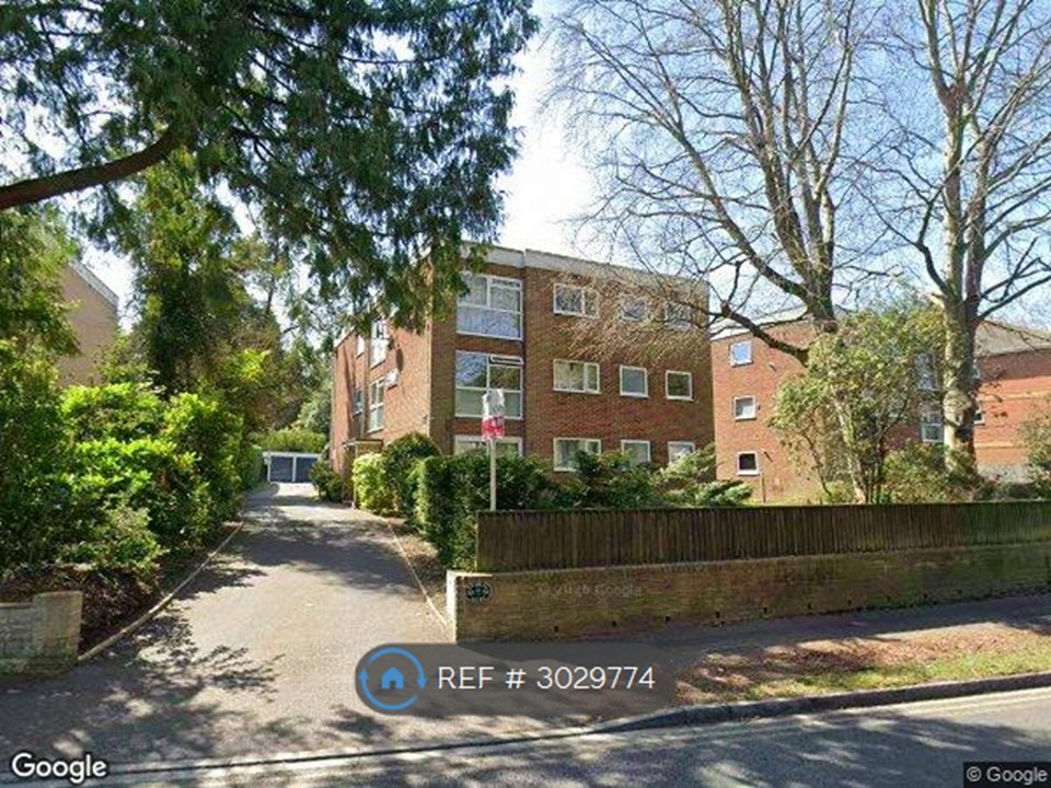 Flat, Bramley Court Surrey Road, Poole photo 2