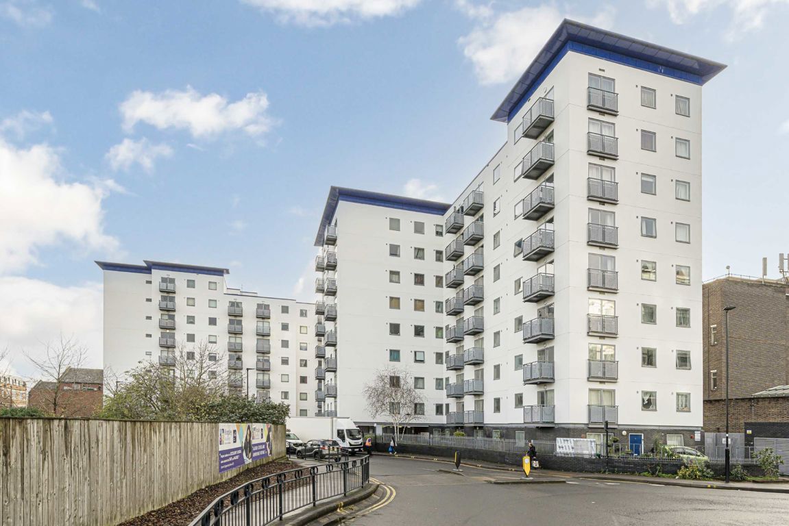 52 Renaissance Court, Prince Regent Road, Hounslow photo 2