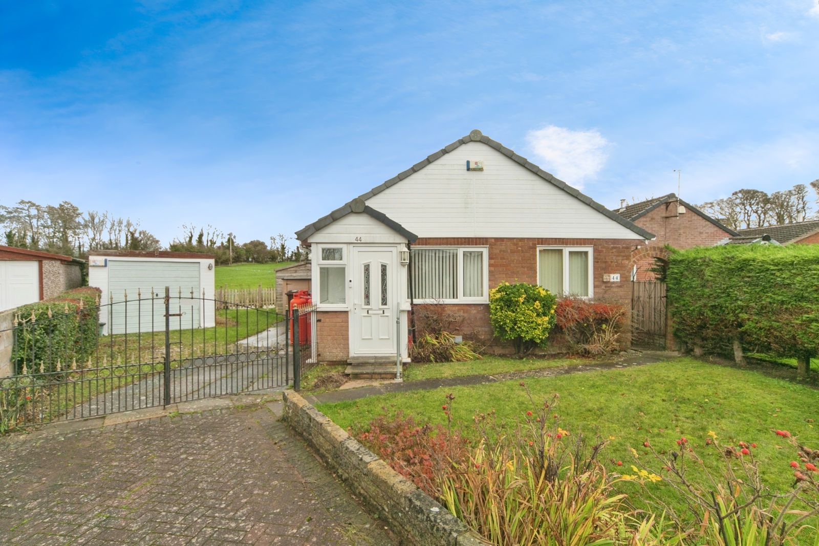 2-bed house on 44, Rhodfa Wen, Colwyn Bay, £210,000