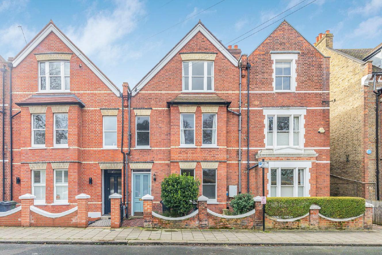 4 bedroom terraced house for sale 0