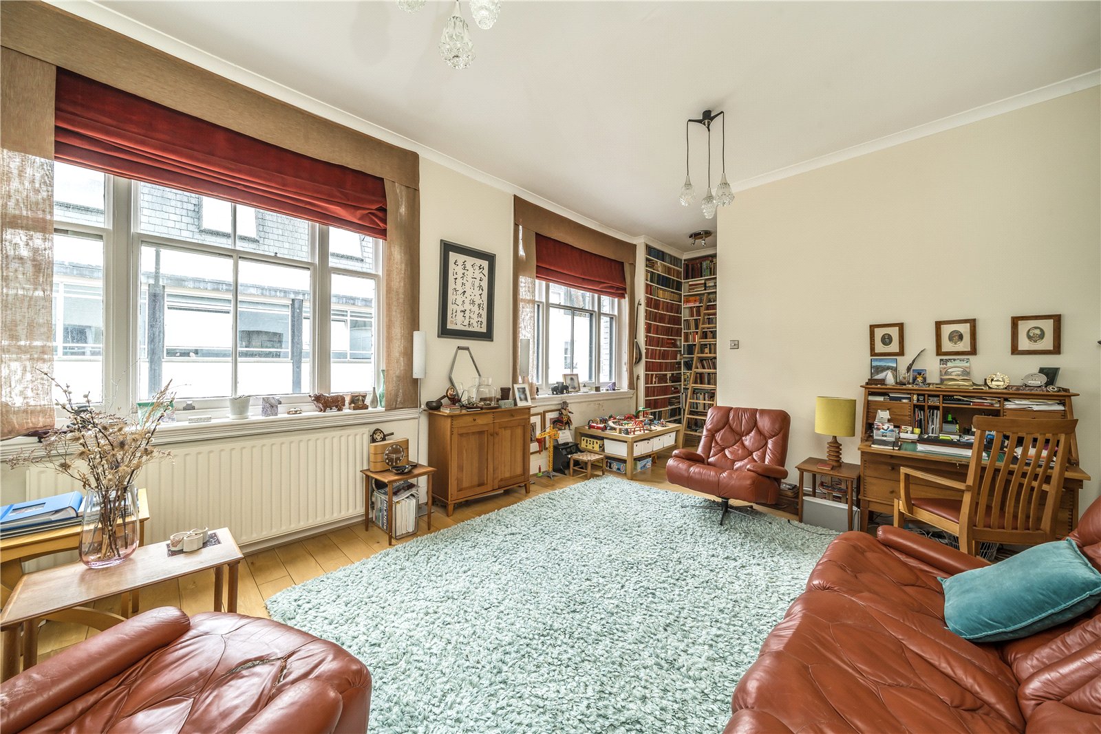 6 bedroom end terrace house for sale in London