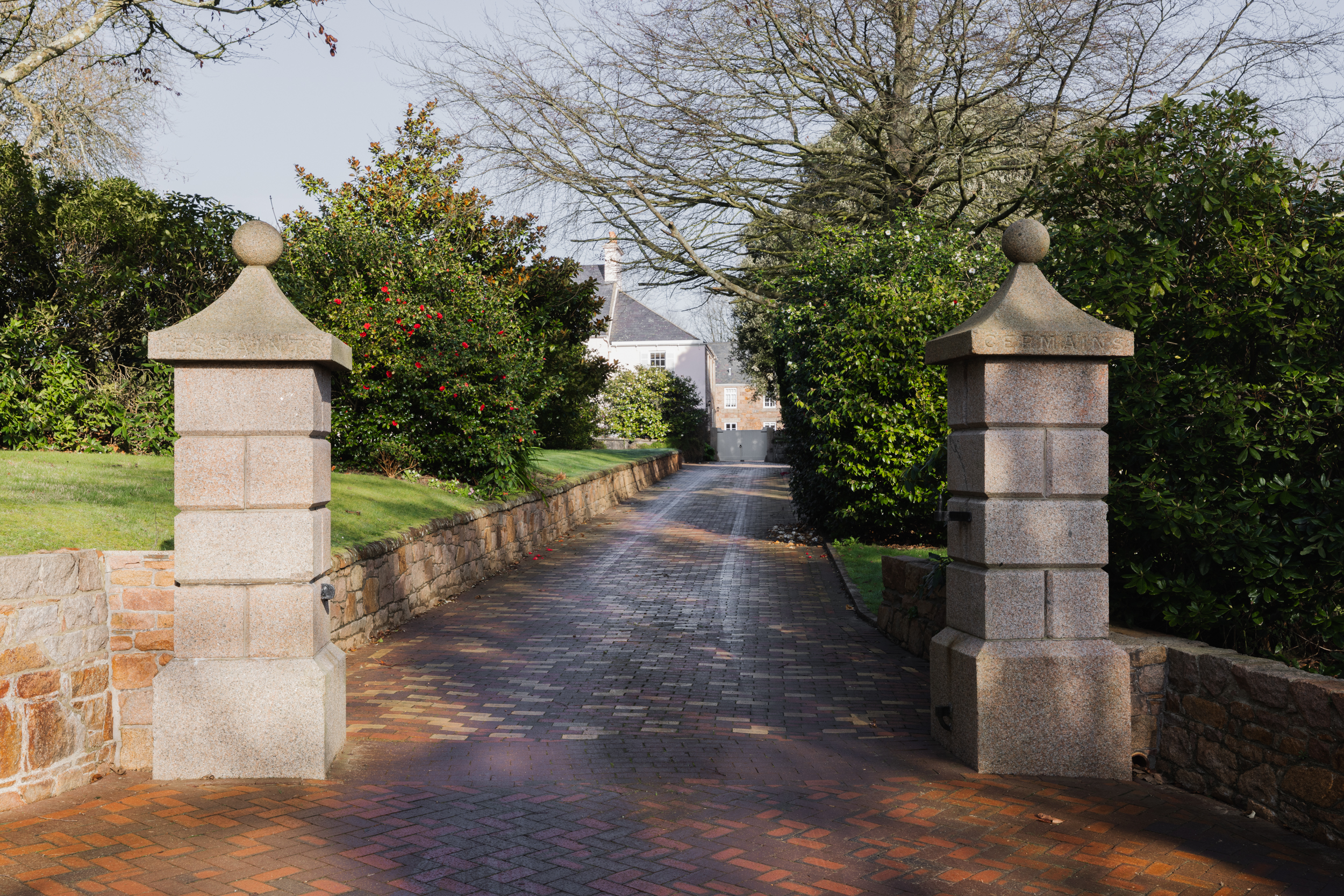 7 bedroom detached house for sale 0