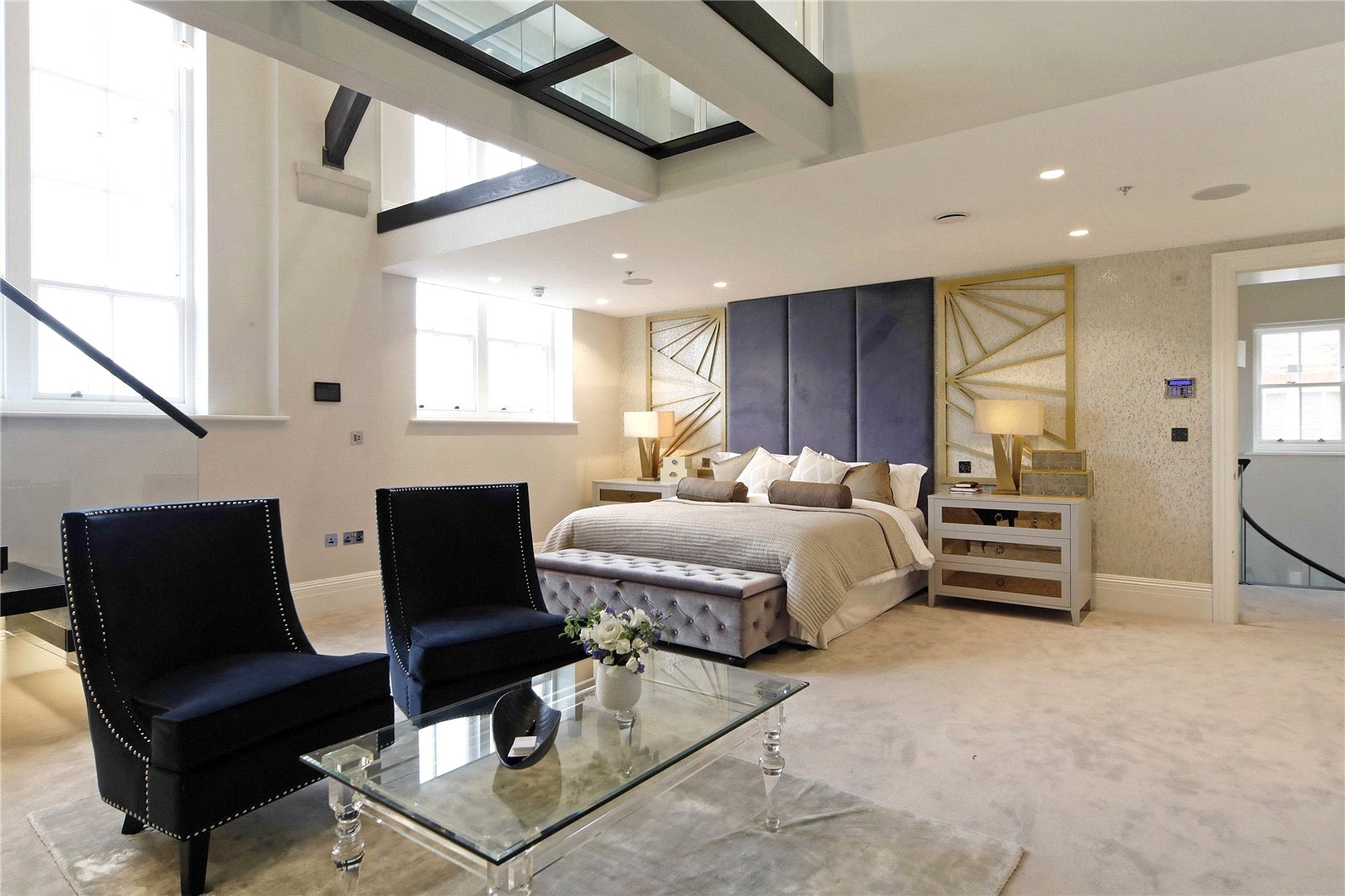 5 bedroom semi-detached house for sale 0