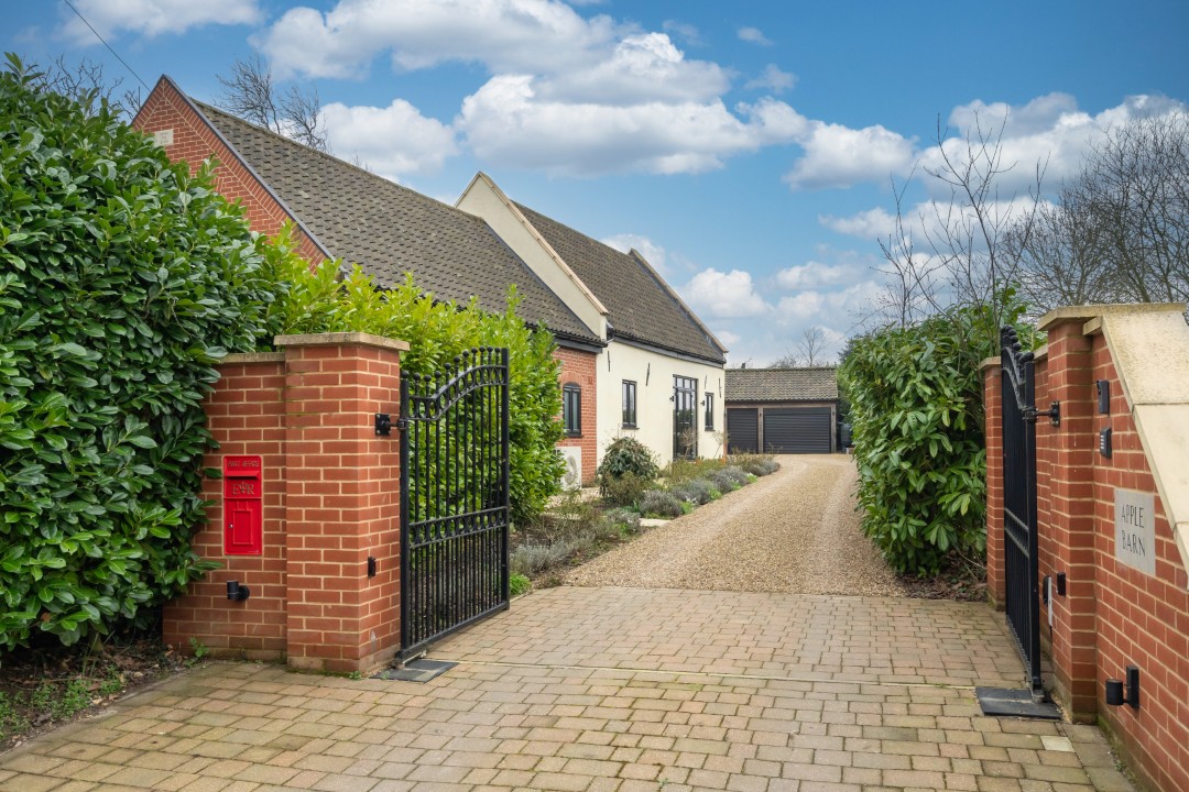 8 bedroom barn conversion for sale 0