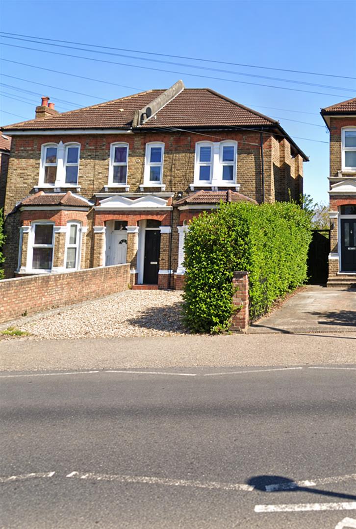31, Perry Hill, London photo 2