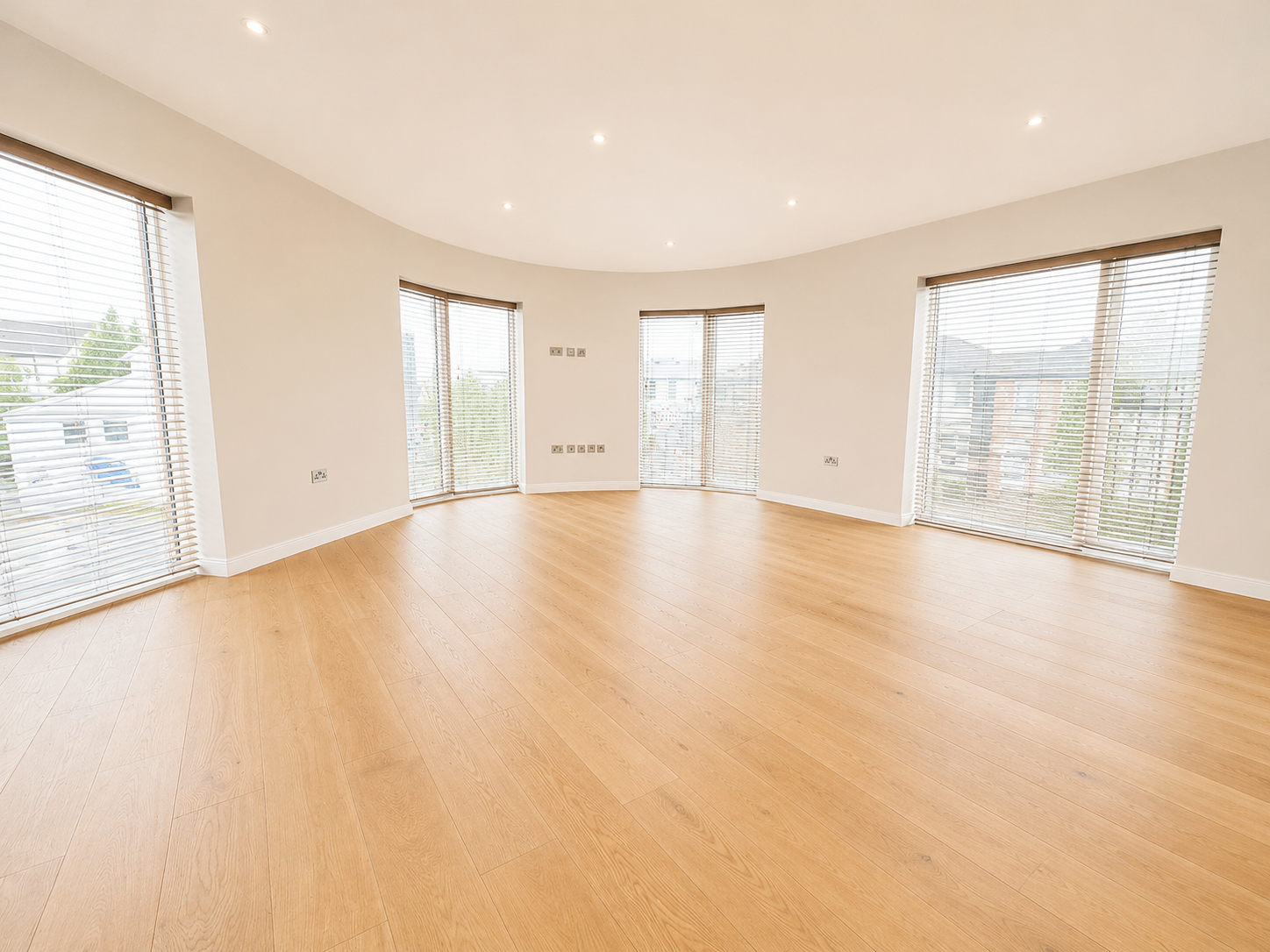 2-bed flat on East Barnet Road, Barnet, £2,250/mo