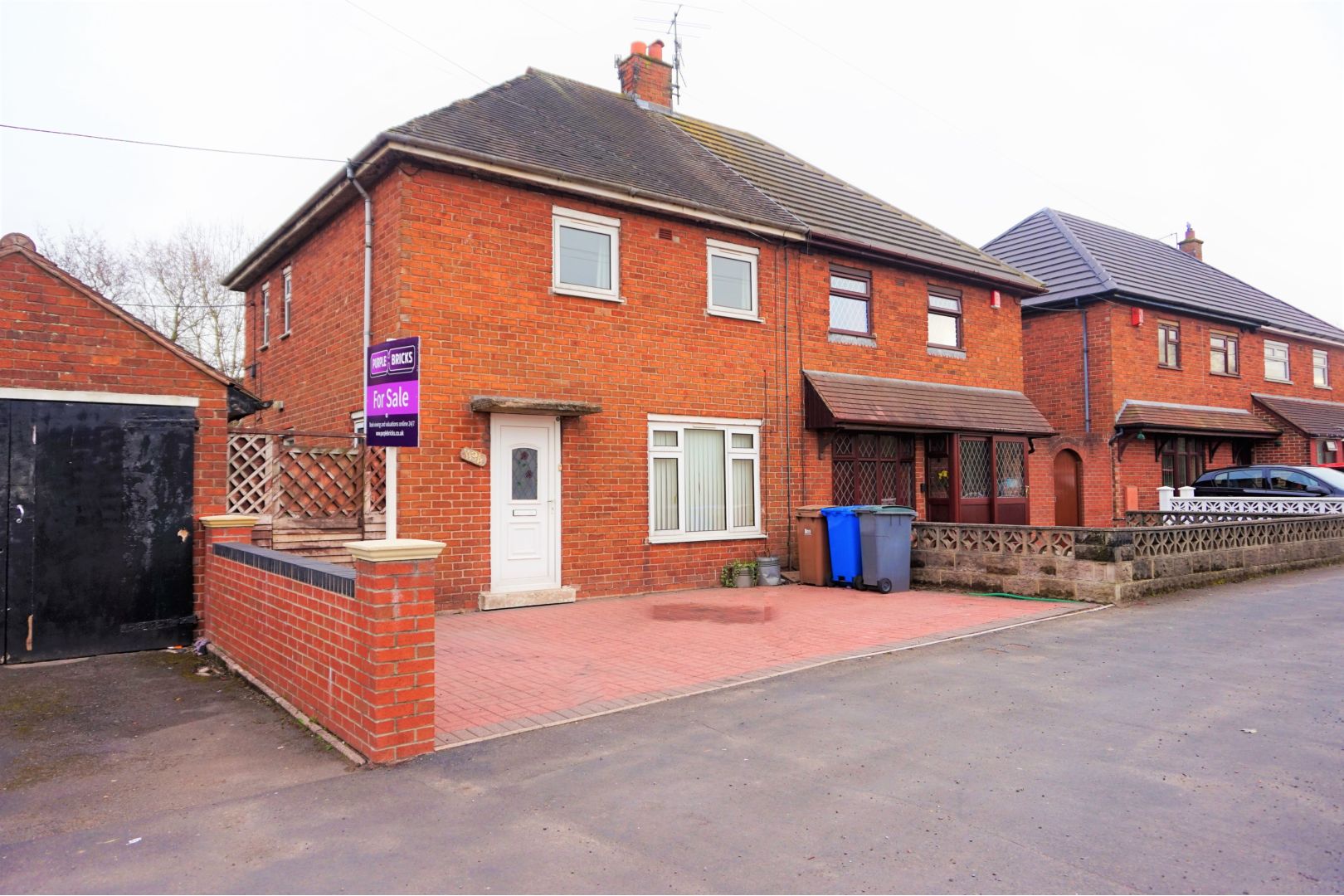 Free property report 1194 Leek Road, Stokeontrent, ST2 8BP Chimnie
