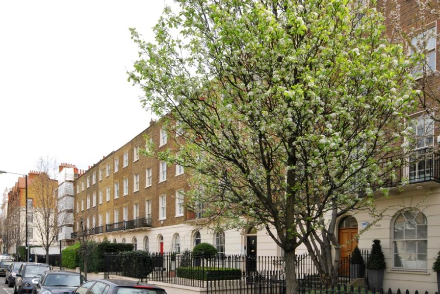 81, Bourne Street, London photo 2
