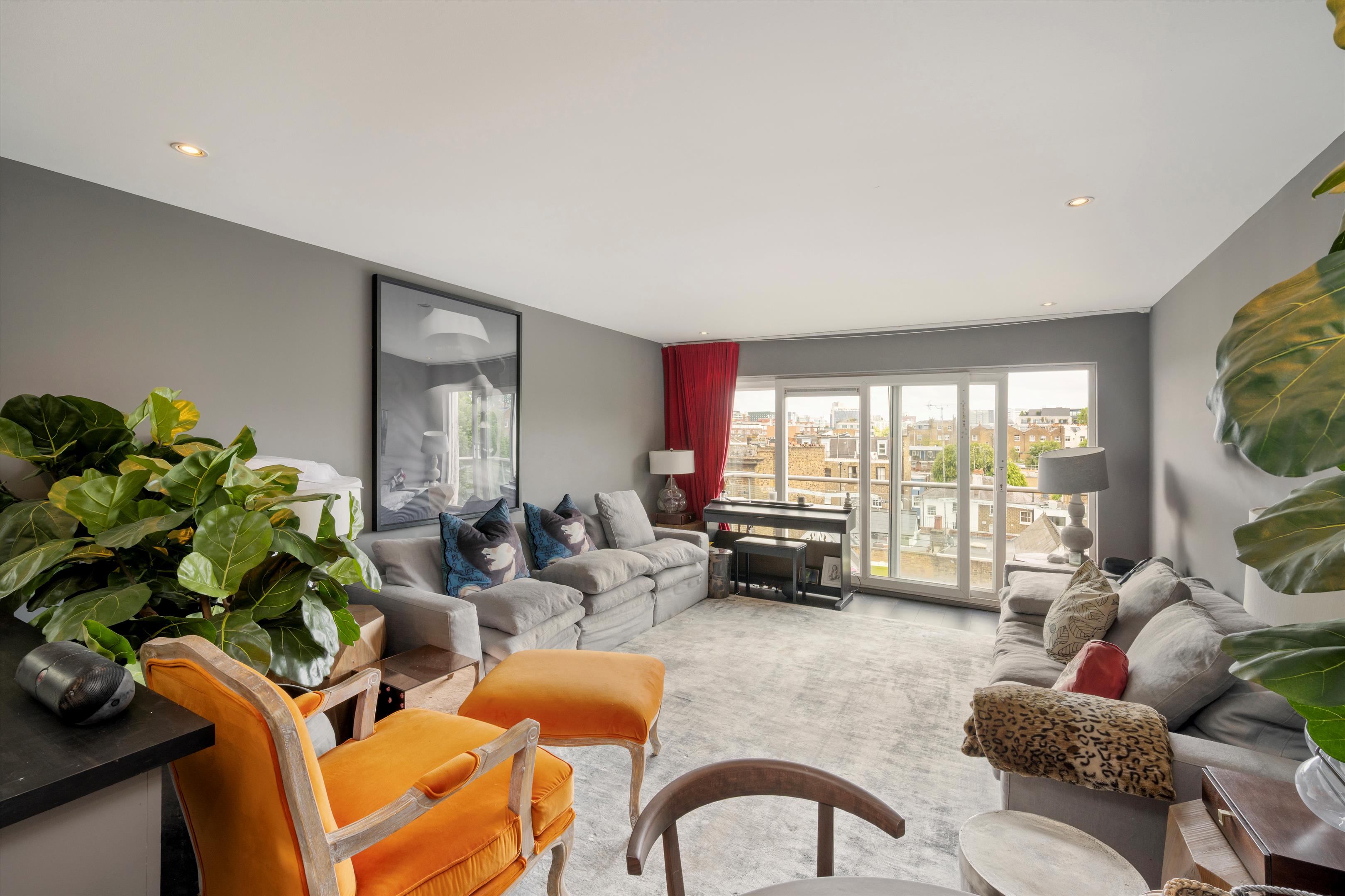 2 bedroom flat for sale 0