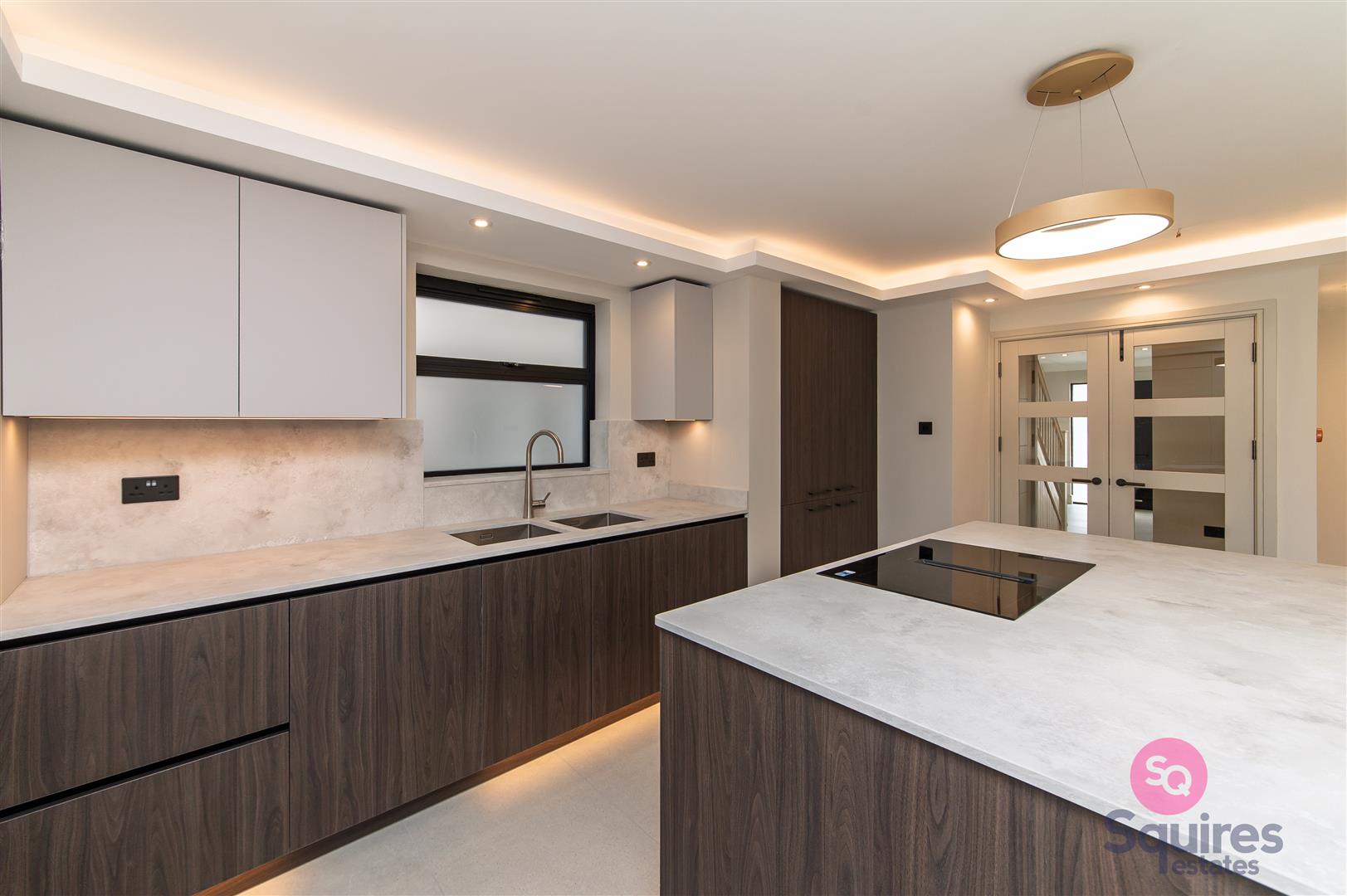 4 bedroom semi-detached house for sale 0