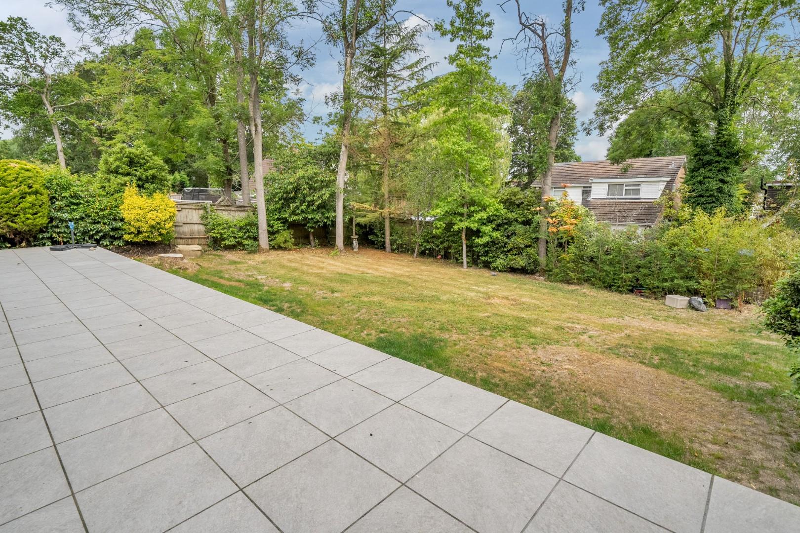 4 bedroom detached house for sale 0