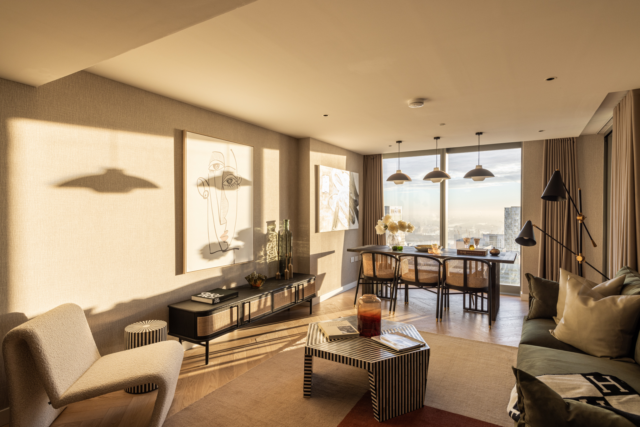 4 bedroom detached house for sale in Bromley