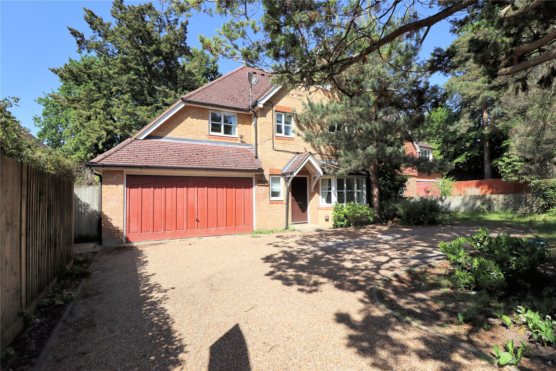 5-bed detached on Woking, Surrey GU22, £925,000