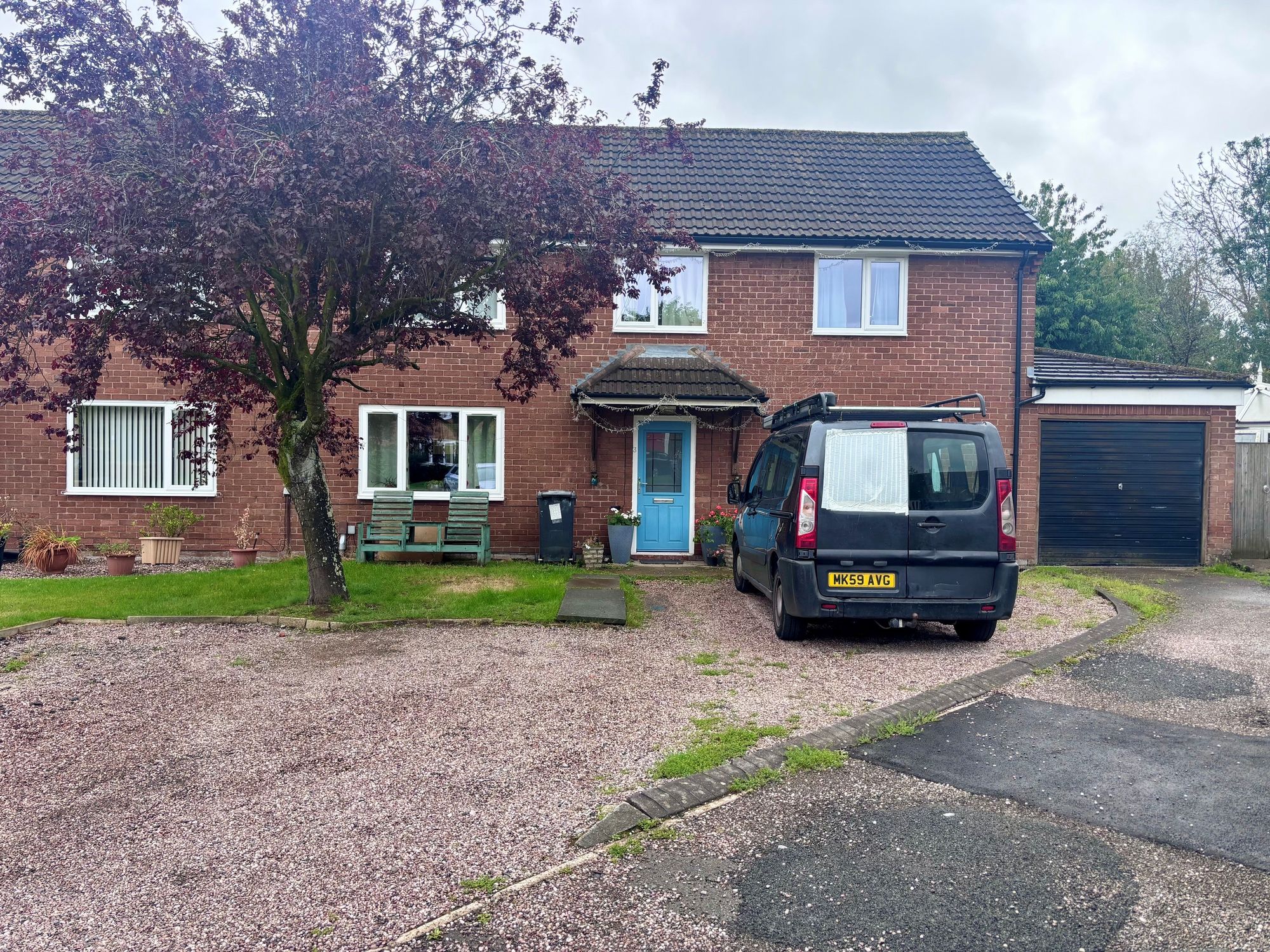 3 Wirral Close, Warrington photo 2