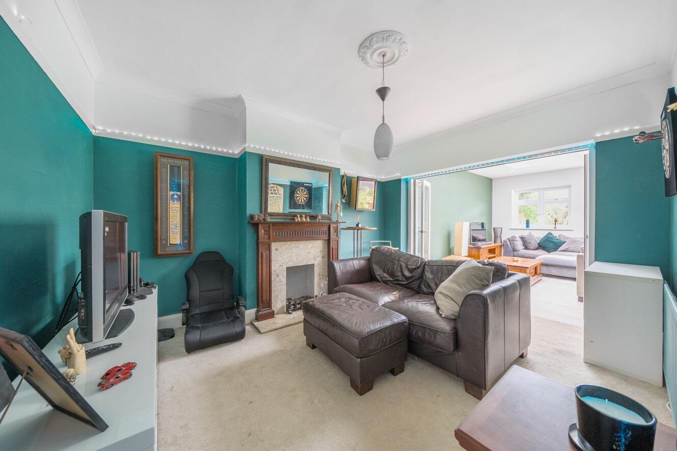 5 bedroom semi-detached house for sale 0