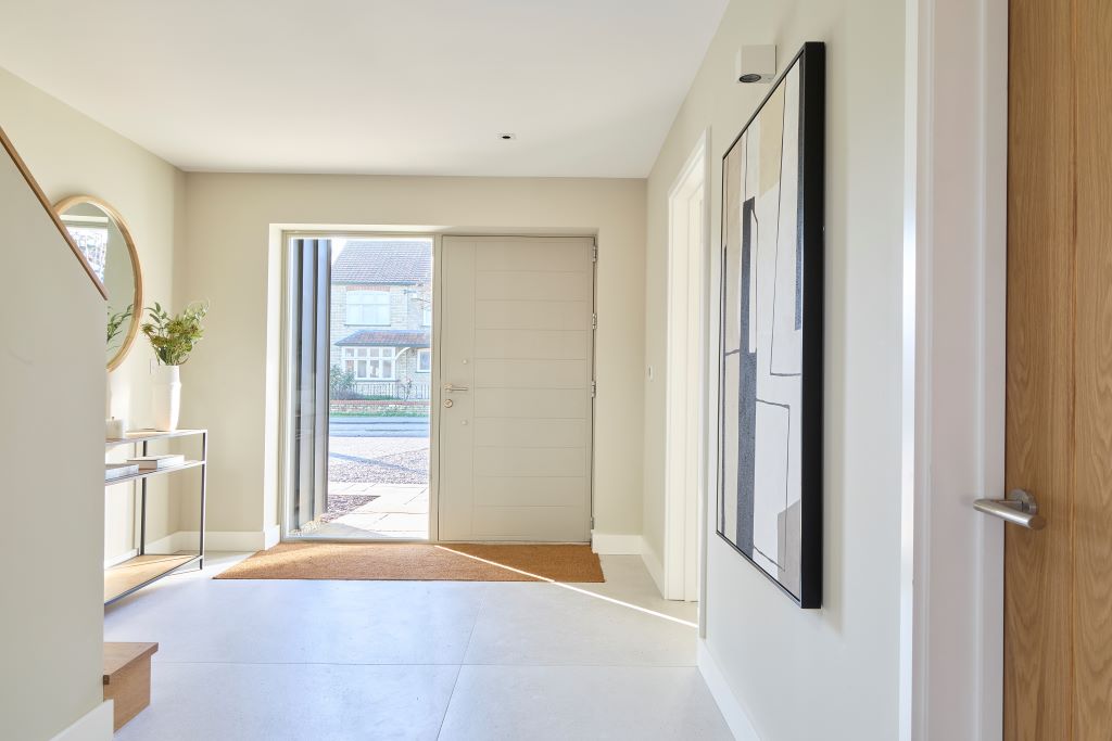 4 bedroom detached house for sale 0