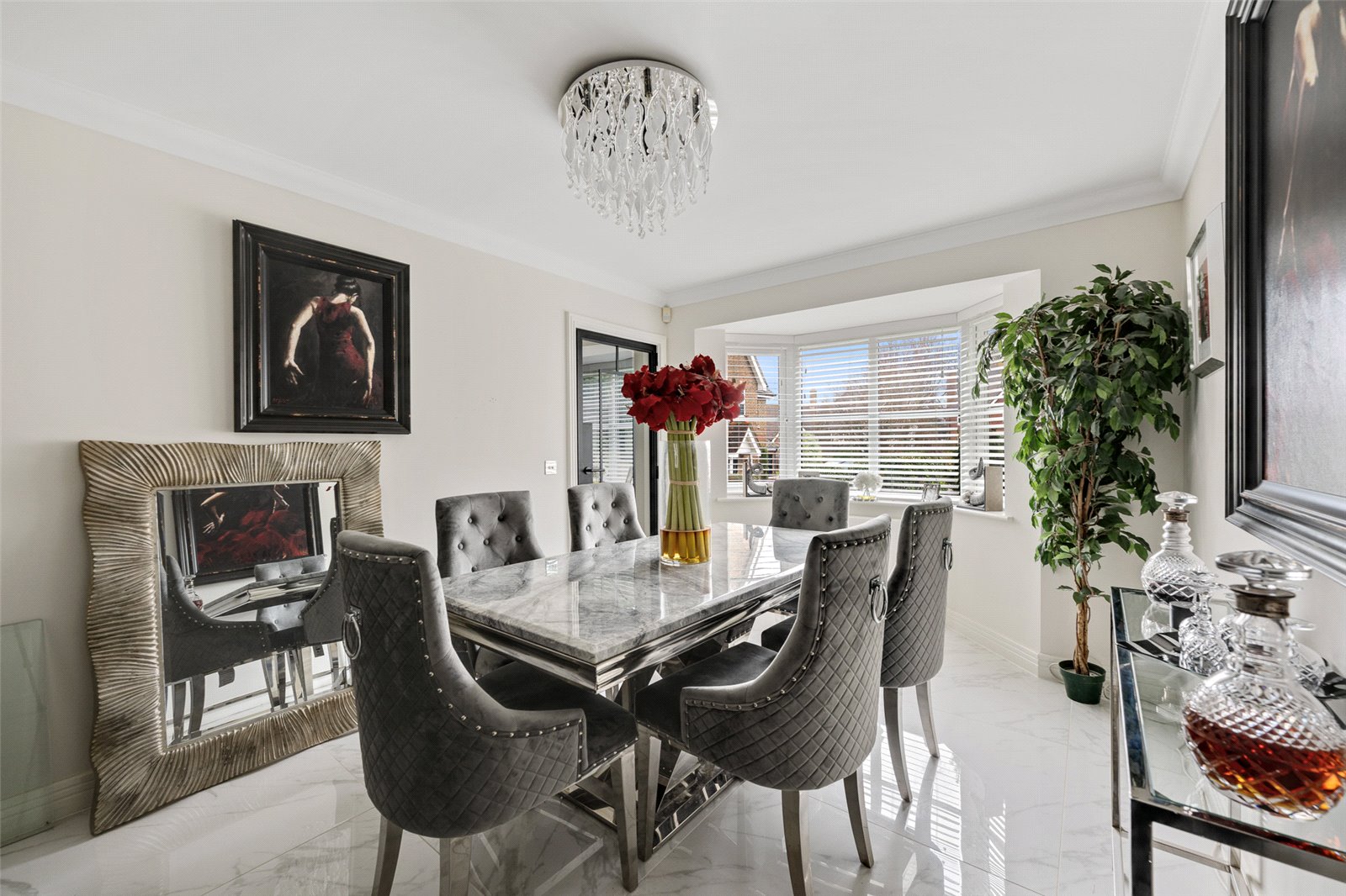 5 bedroom detached house for sale 0
