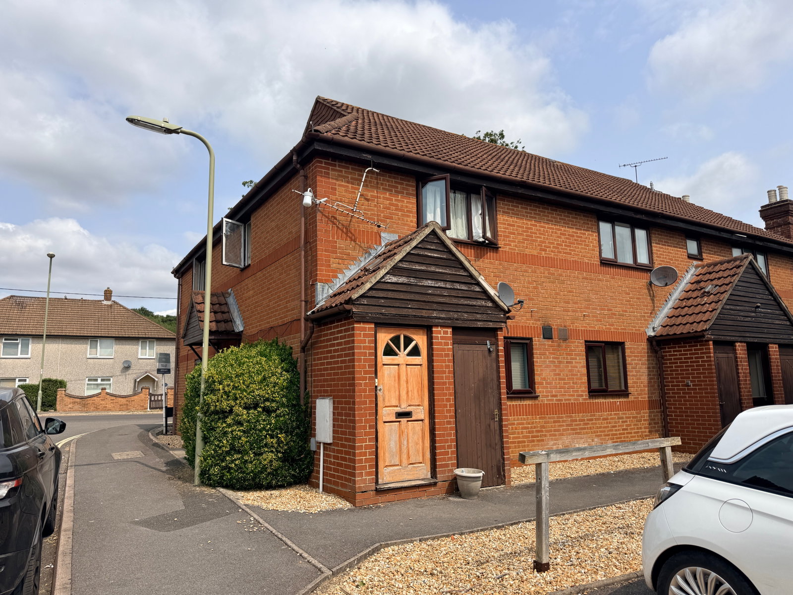4, Alexandra Court, Bordon photo 3