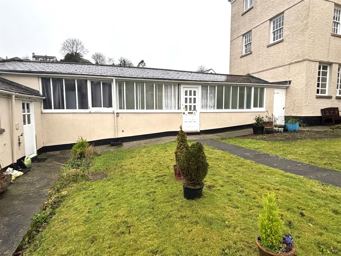 1-bed flat on Flat 4 Russell Court, Bannawell Street, Tavistock, £99,950