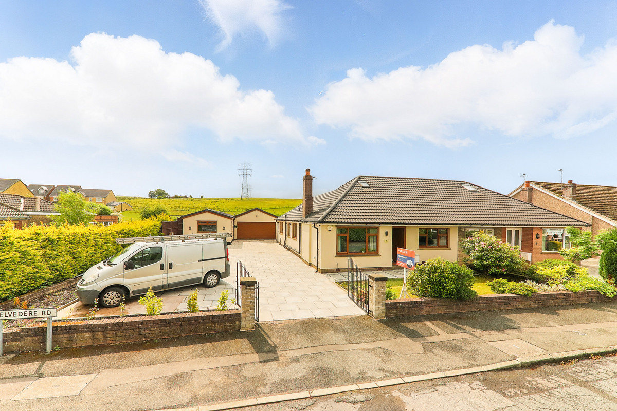 7, Belvedere Road, Blackburn photo 4