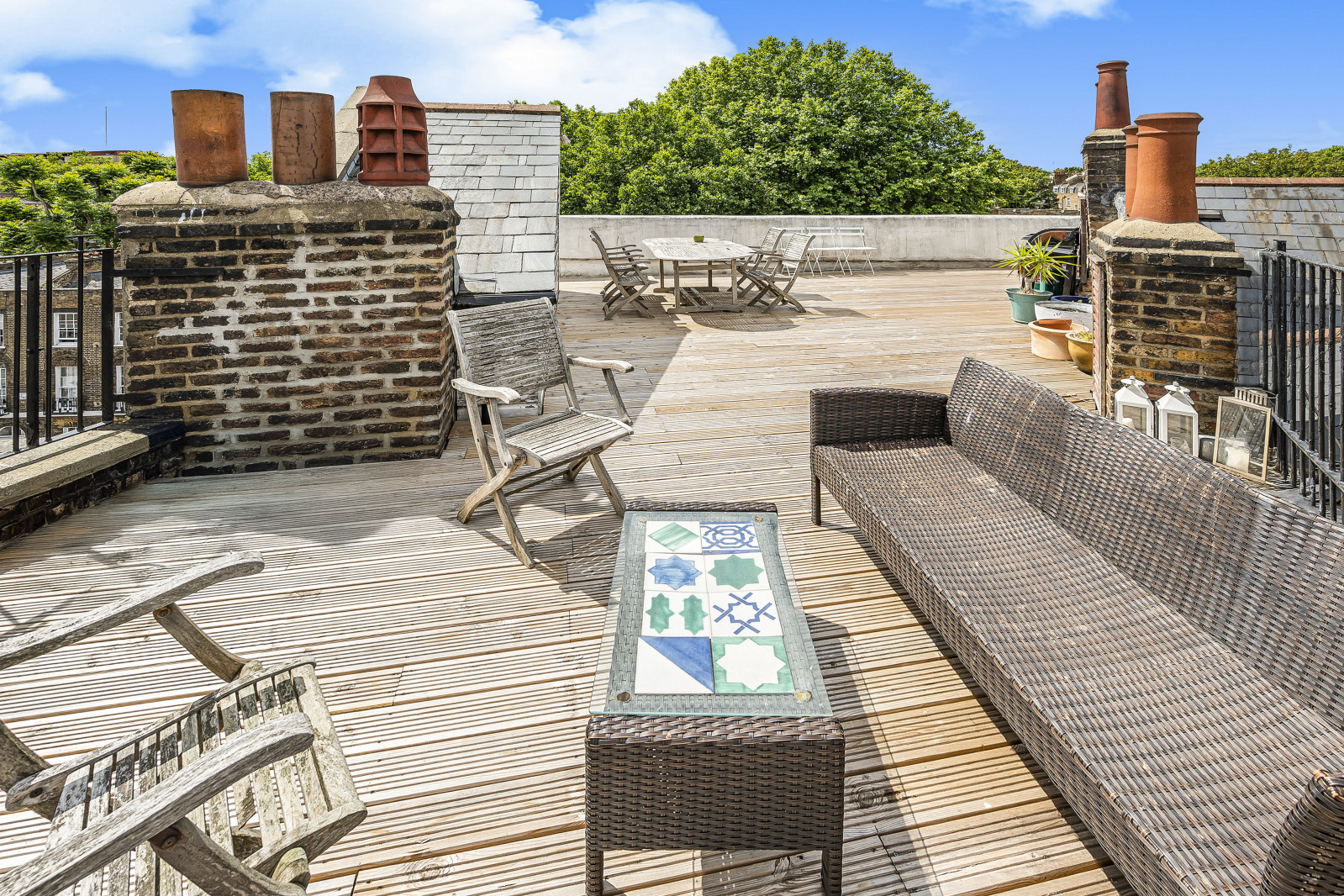 2 bedroom flat for sale 0