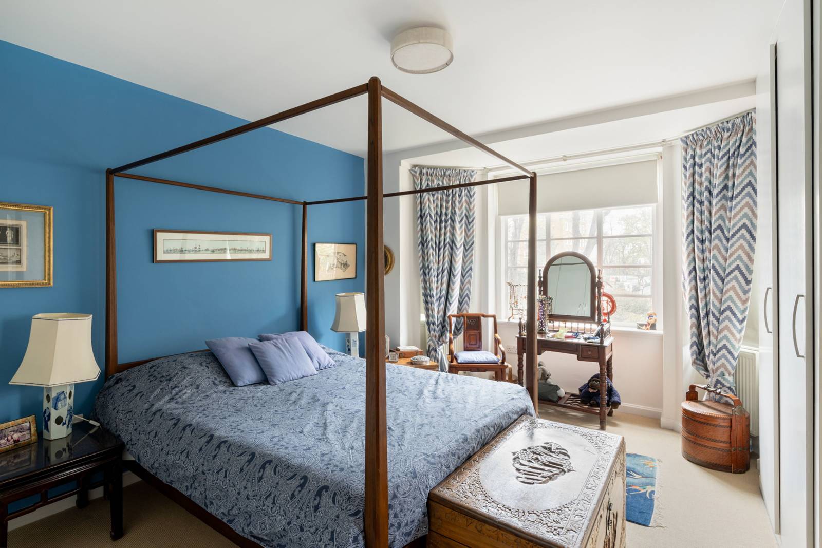 3 bedroom flat for sale 0